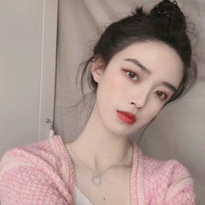 bilibili谁让我当红完结版下载